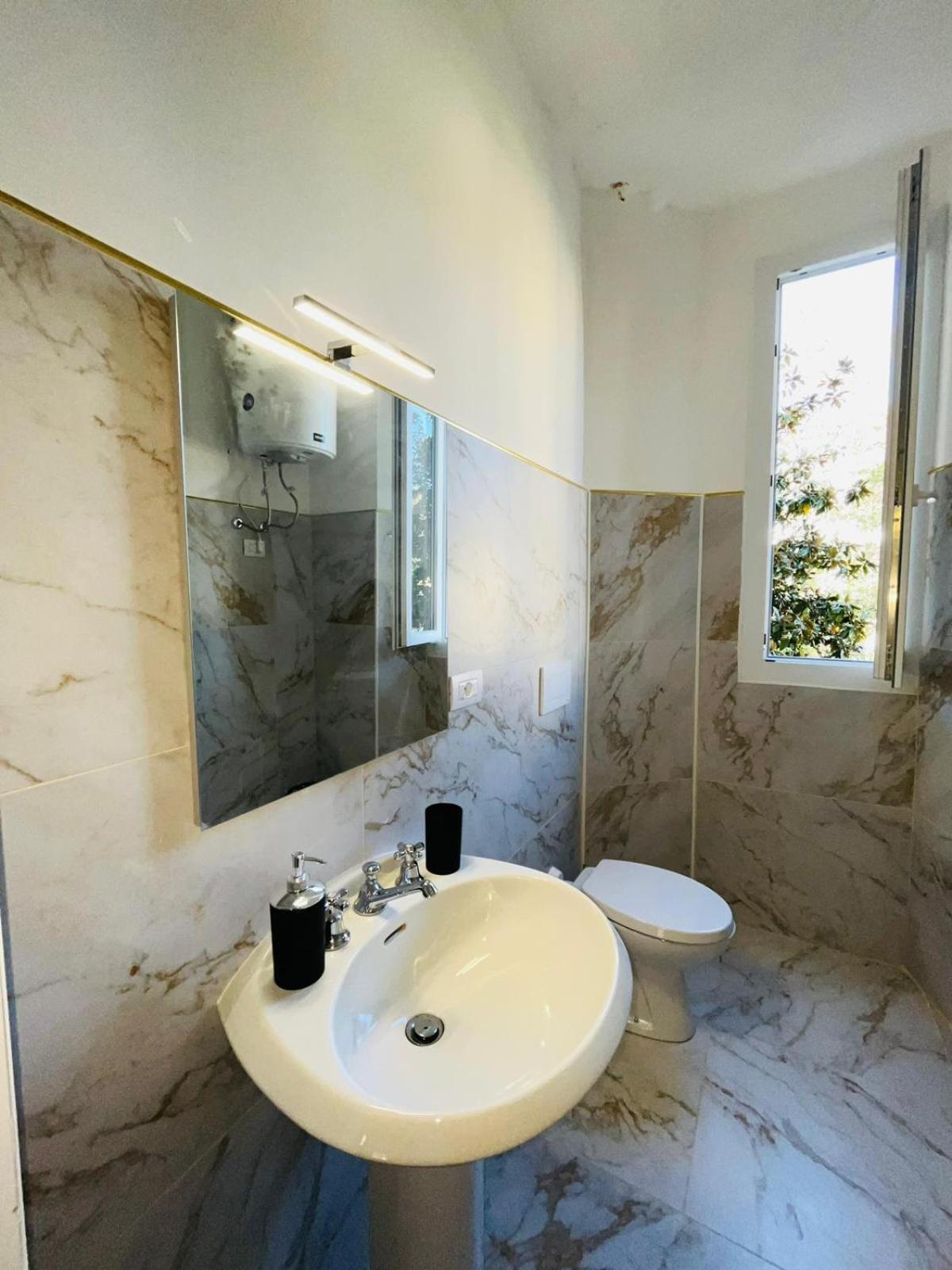 Oriani Bnb Bed & Breakfast Florence Exterior photo